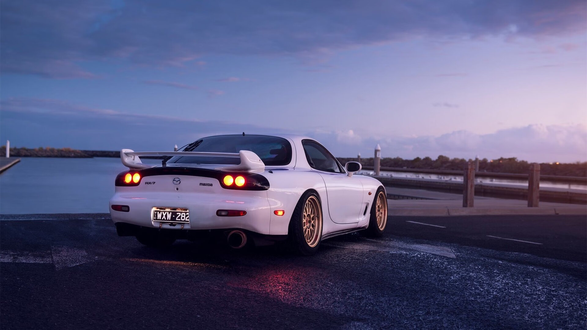 九游登录中心-产业资本蜂拥而入，推动电竞从单一比赛向多元生态转变，电竞产业模式