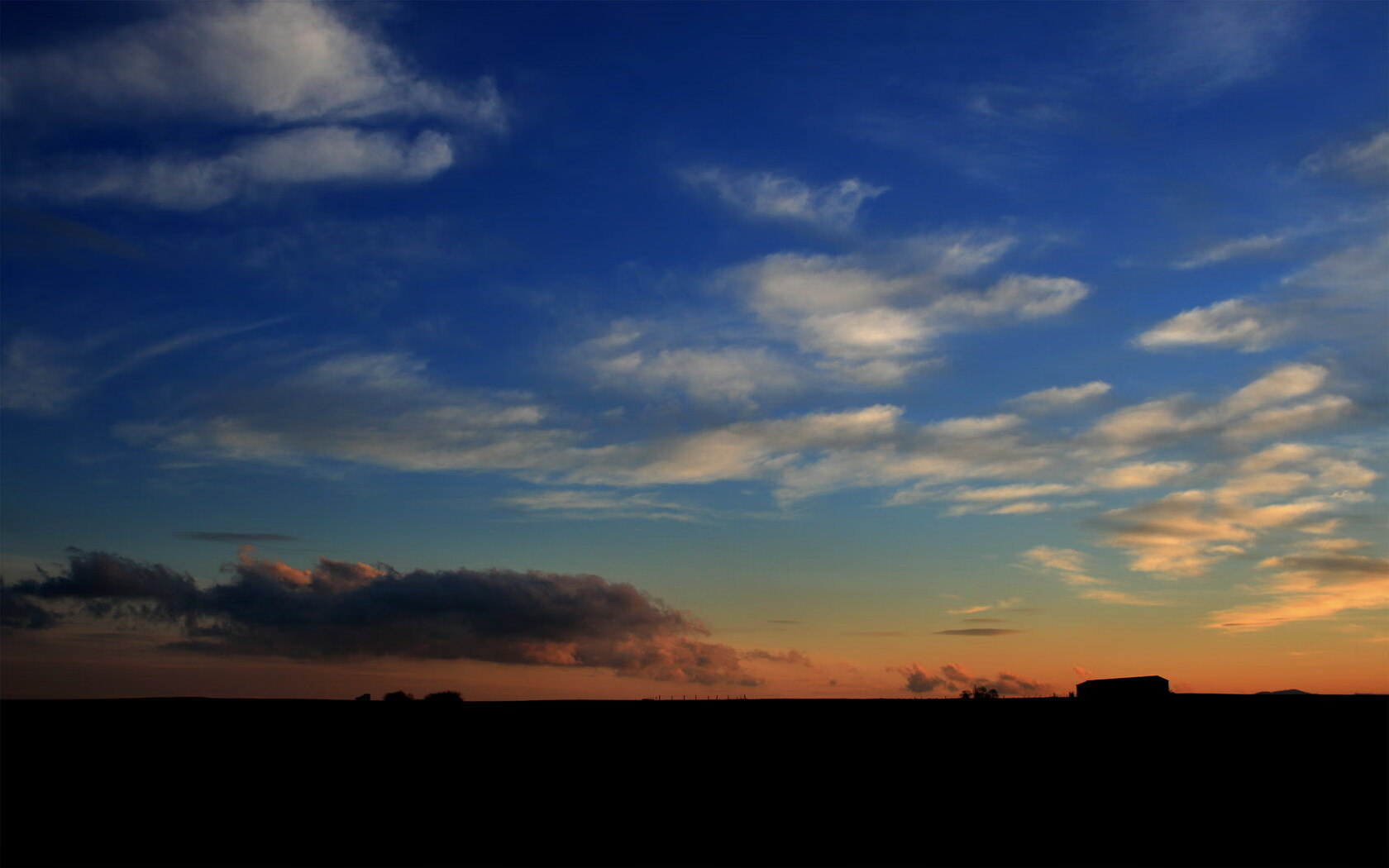 九游游戏中心-勇士队计划重建，克莱或将离队引发热议，勇士克莱回归